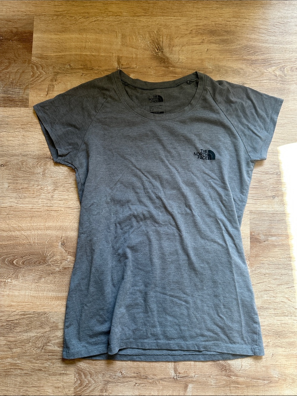 The North Face Women's Short Sleeve Crew Tee — Heather Gray